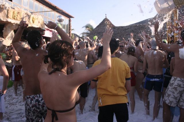 i/Kranj/Absolvent08/02-StarBeach/absolvent 1390.jpg_640.jpg